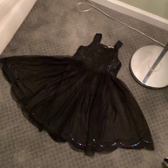 Black sequenced kids dress - Picture 2 of 6